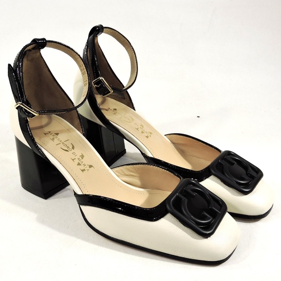 ALESSANDRO DI MARIA 🇮🇹 WOMEN'S OFF WHITE & BLACK COMFORT SANDALS - Picture 2 of 8